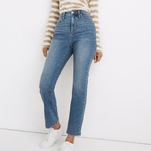 Madewell Crop Curvy Demi-Boot Jeans in Enright Wash 26 waist